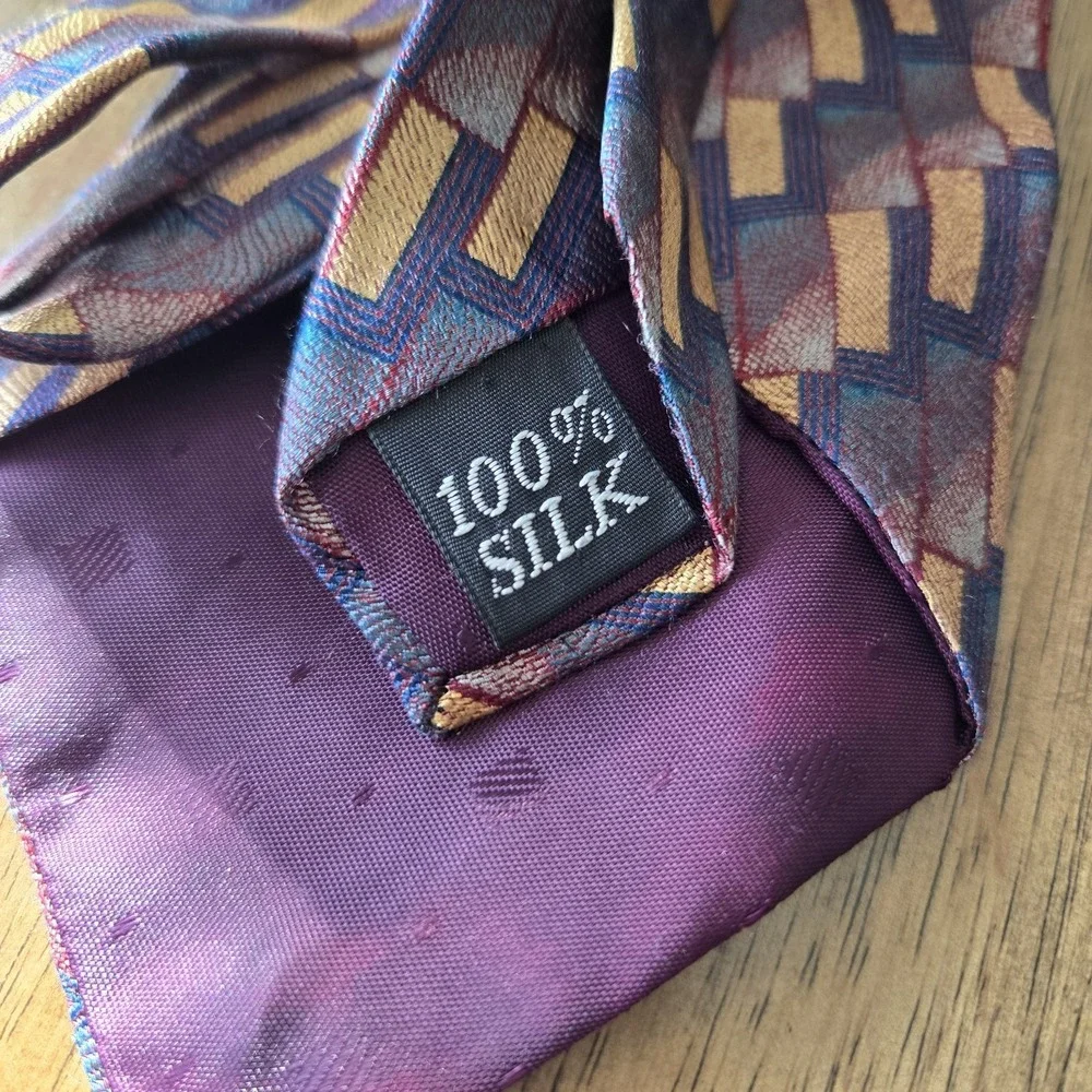 VTG Resilio Repp‎ Tie Purple Red Gold Striped 100% Silk Made in USA 80s 90s